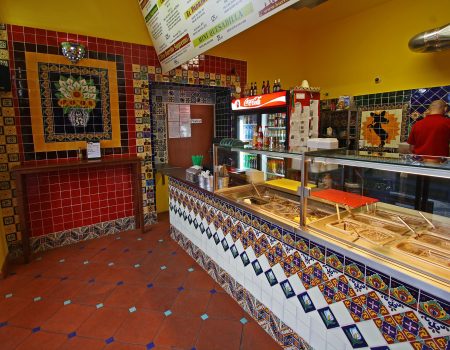 mexicky-fastfood-Burrito-Loco-rucne-malovane-obklady-La-Lagartija-04