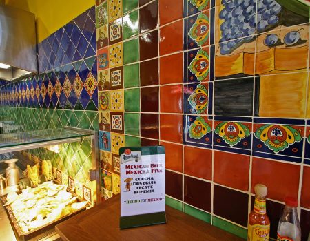 mexicky-fastfood-Burrito-Loco-rucne-malovane-obklady-La-Lagartija-12